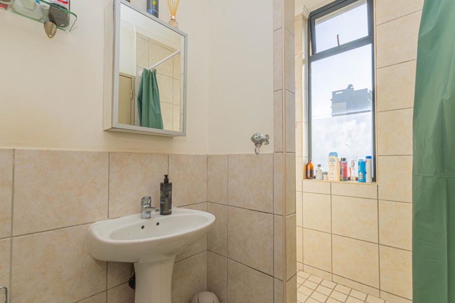 2 Bedroom Property for Sale in Cape Town City Centre Western Cape